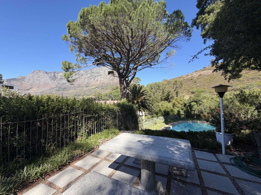 To Let 1 Bedroom Property for Rent in Tamboerskloof Western Cape